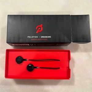NWT Peloton headphones